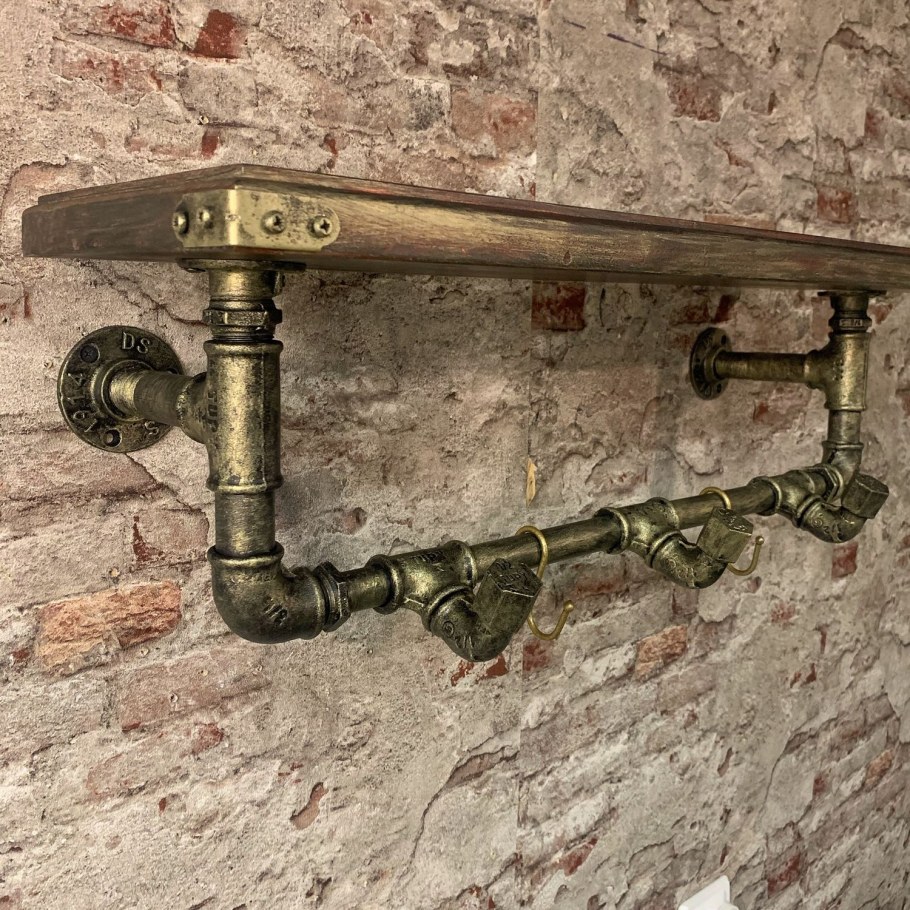 Мебель из водопроводных труб в стиле лофт