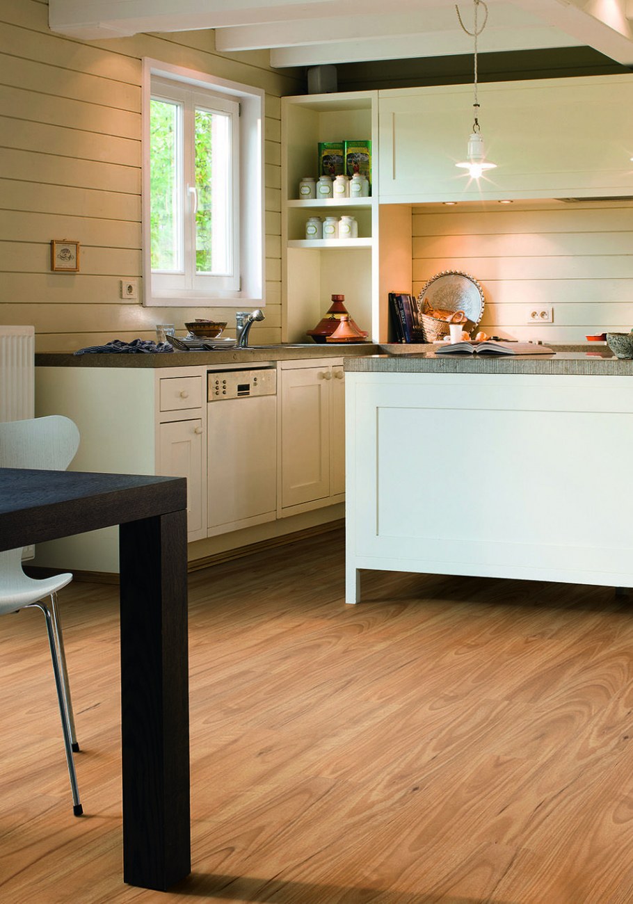 Ламинат на кухне