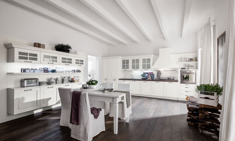 Белая столешница в интерьере кухни