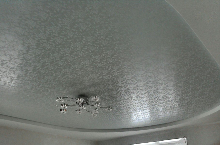 Натяжной потолок перламутр Мираж 306