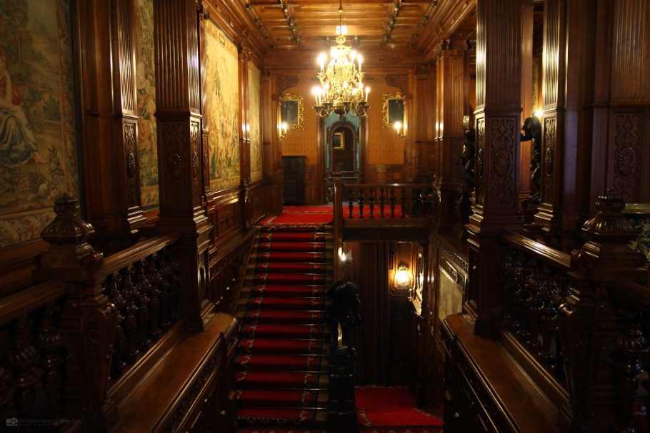 Замок Пелеш в Румынии интерьер