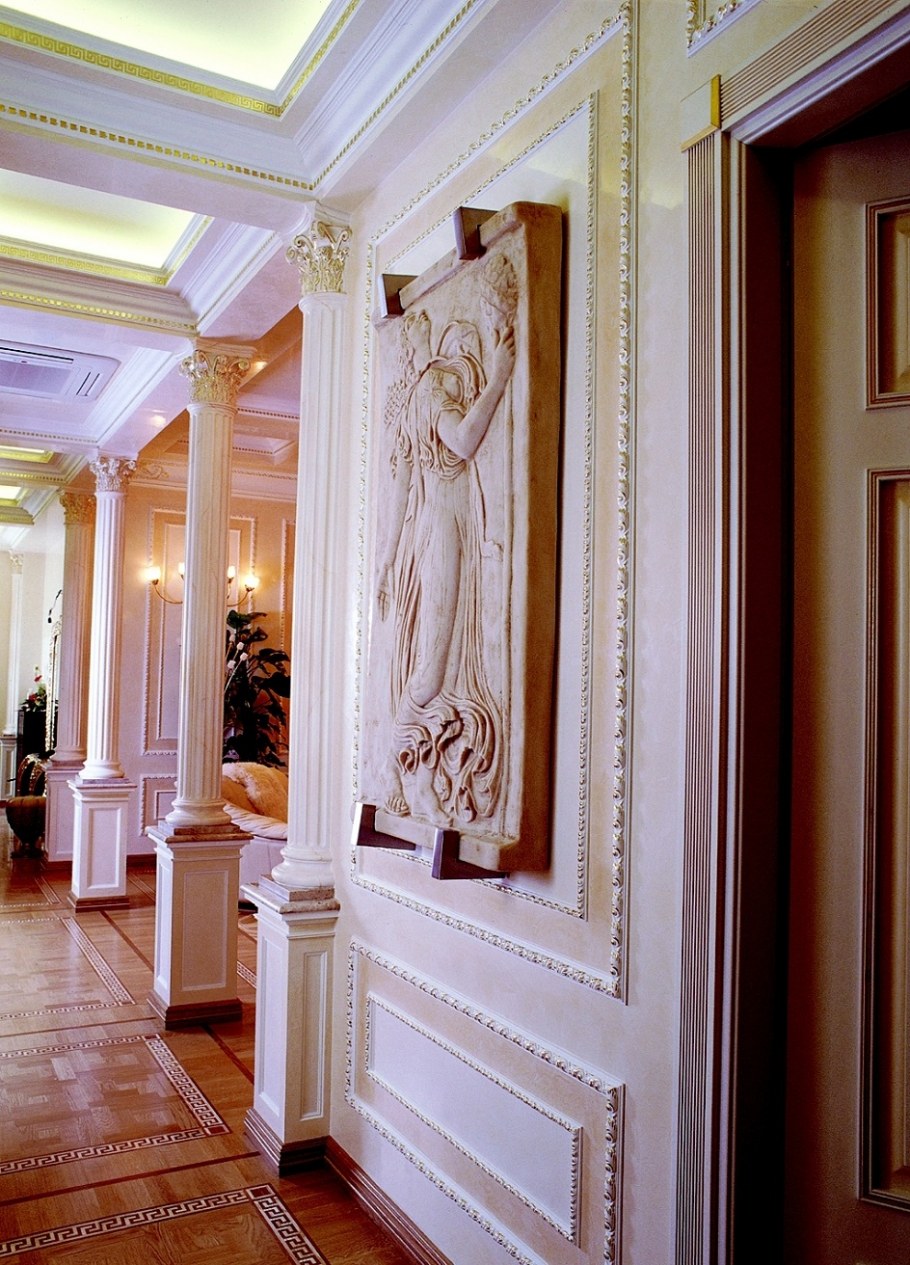 Колонны в интерьере