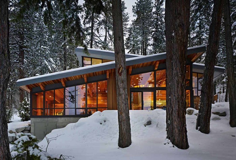 Дом с односкатной крышей в стиле Шале