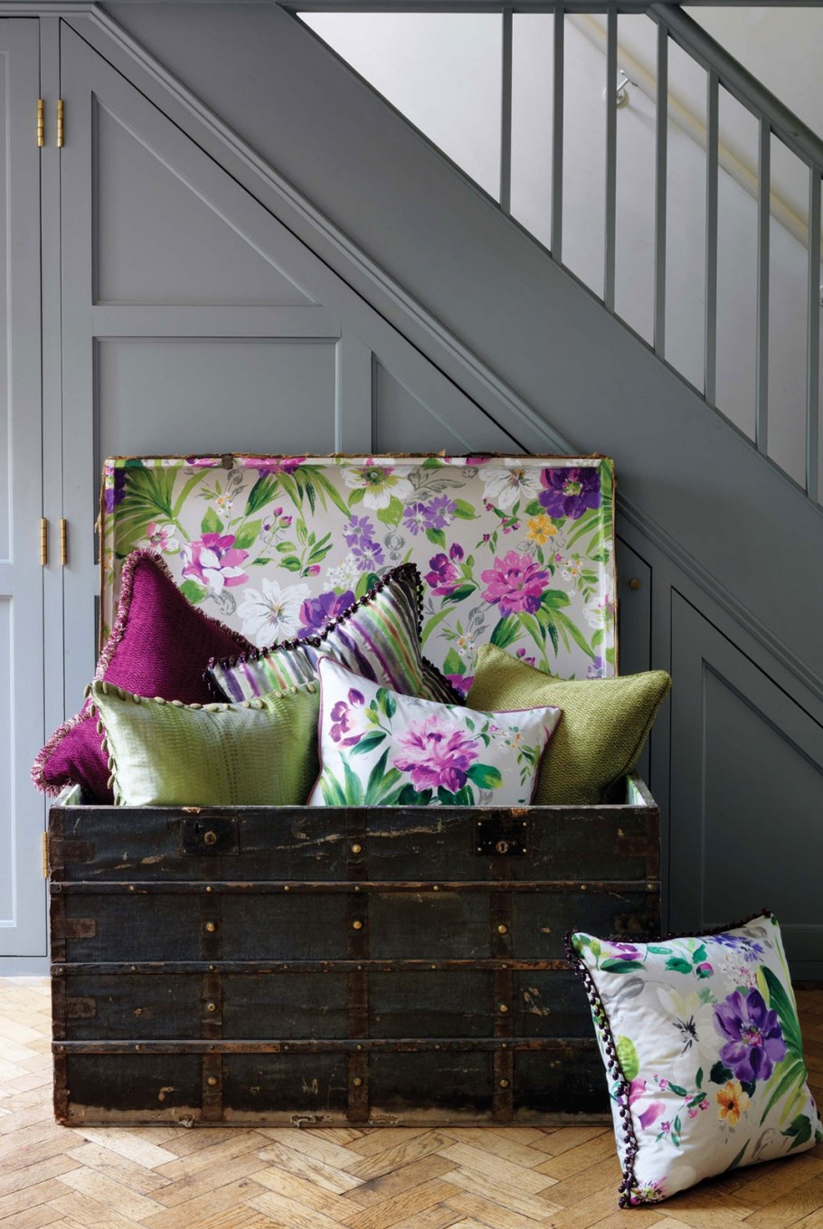 Сундук в интерьере