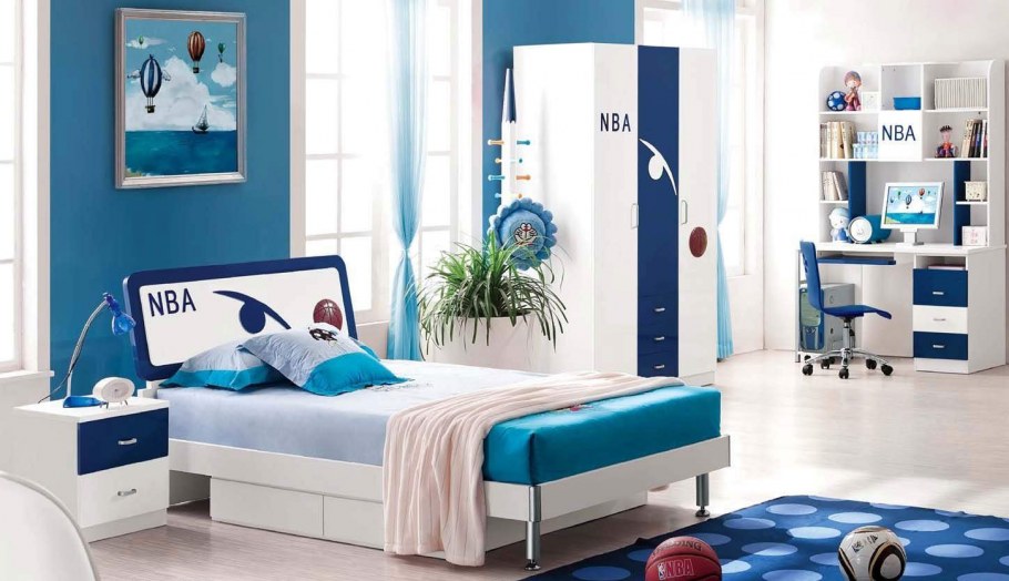 Бело синяя спальня для мальчика