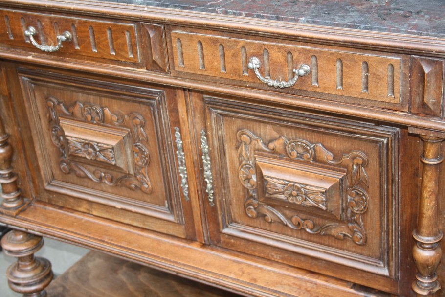 Кухня в старинном стиле