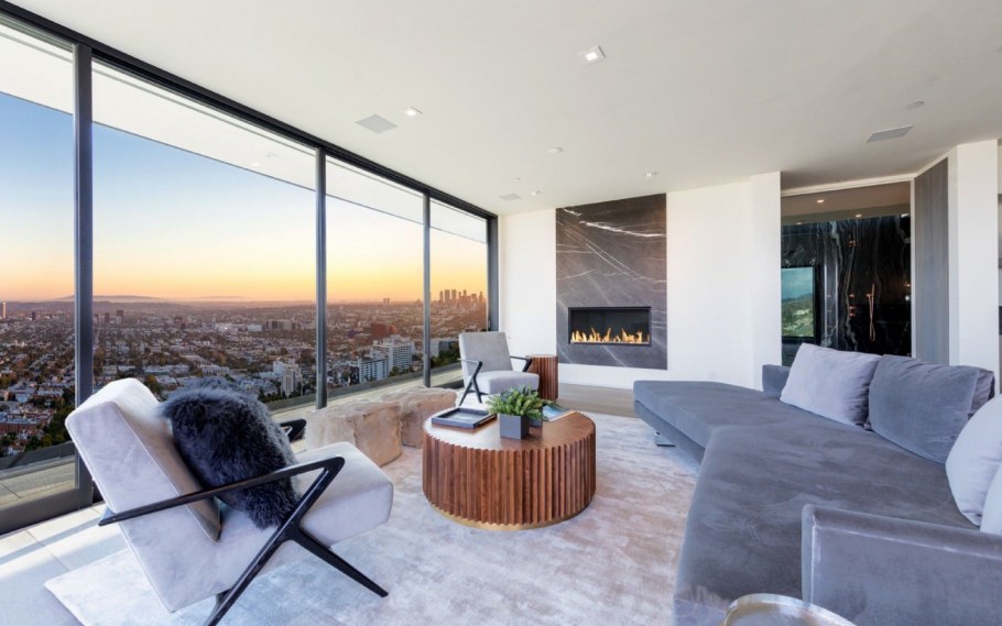 Комбинирование обоев в гостиной реальные