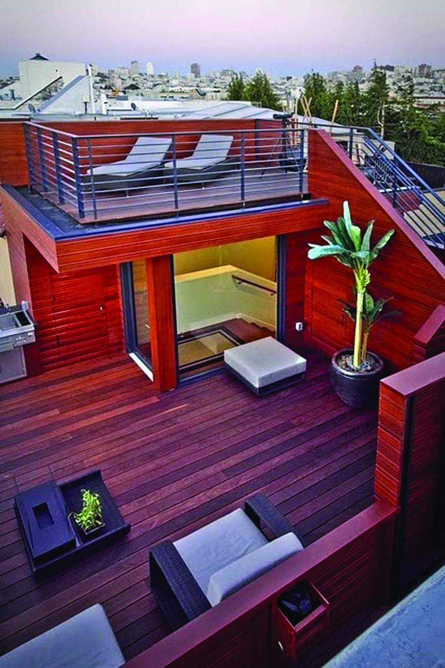 Домик с трассой на крышн