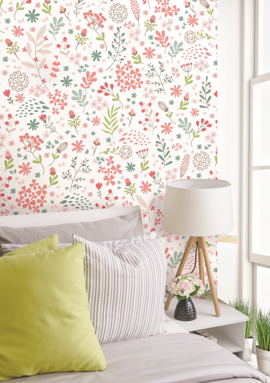 Обои на стену в комнату