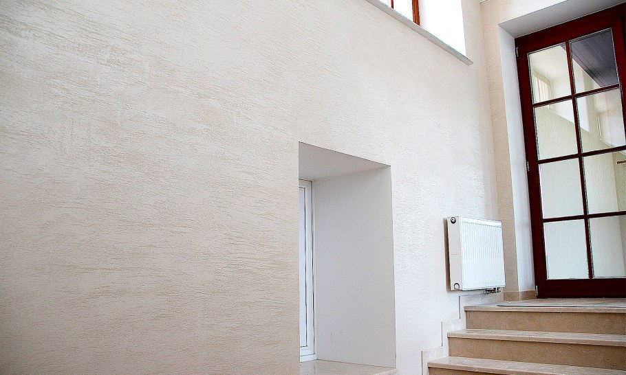 Зеленая венецианская штукатурка