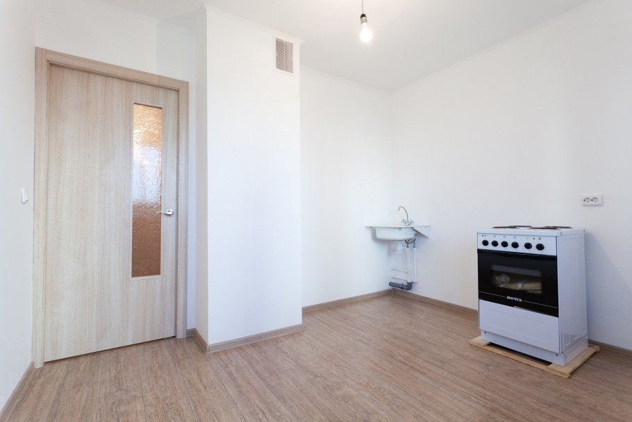 Кухня с ремонтом от застройщика без мебели