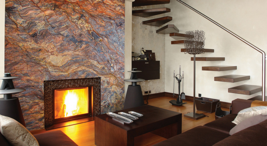 Отделка камина кварцитом