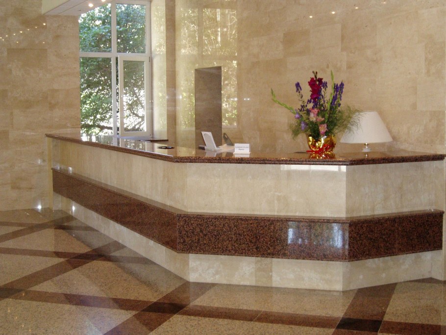 Ресепшн из мрамора