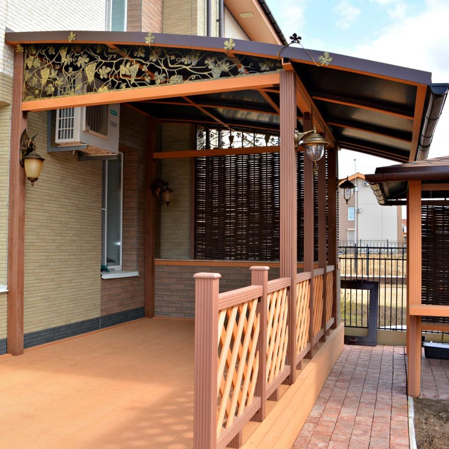 Открытый навес к дому