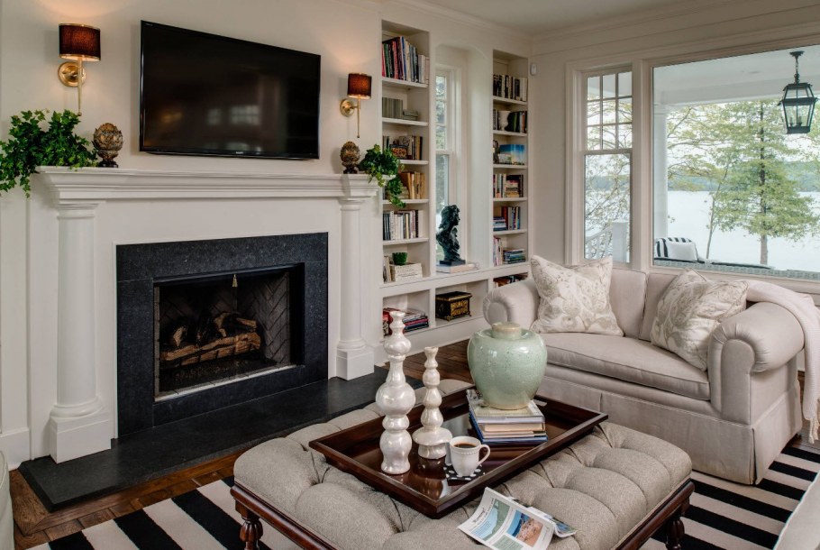 Литературная комната с камином