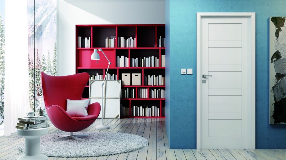 Яркие межкомнатные двери в интерьере