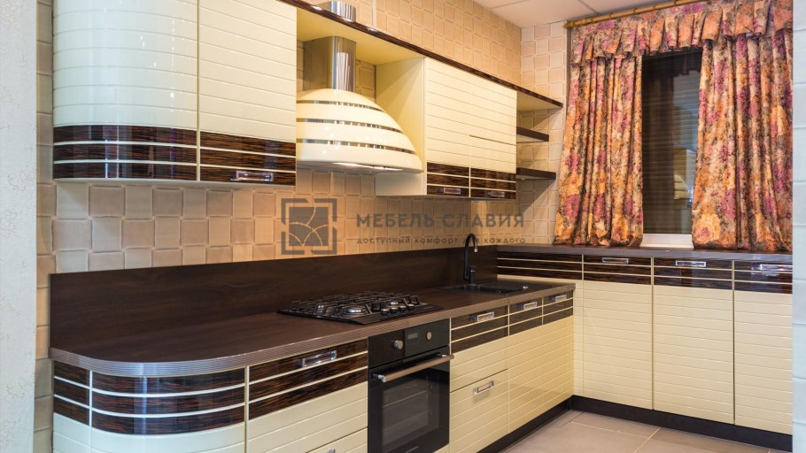 Кухонный гарнитур «Барселона», МДФ-эмаль