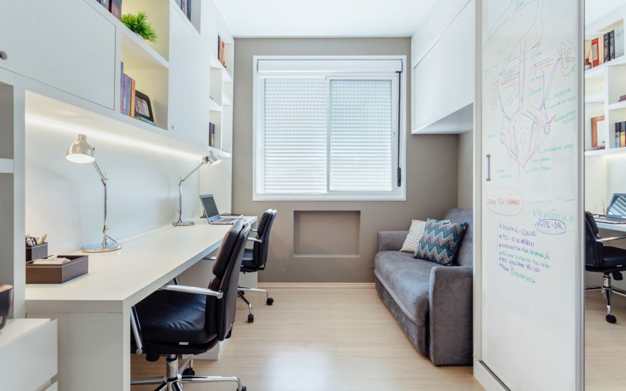 Интерьер узкой комнаты