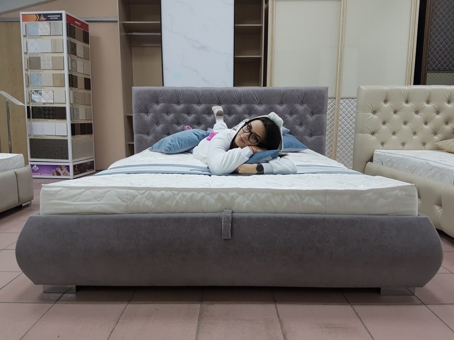 Кровать из флока