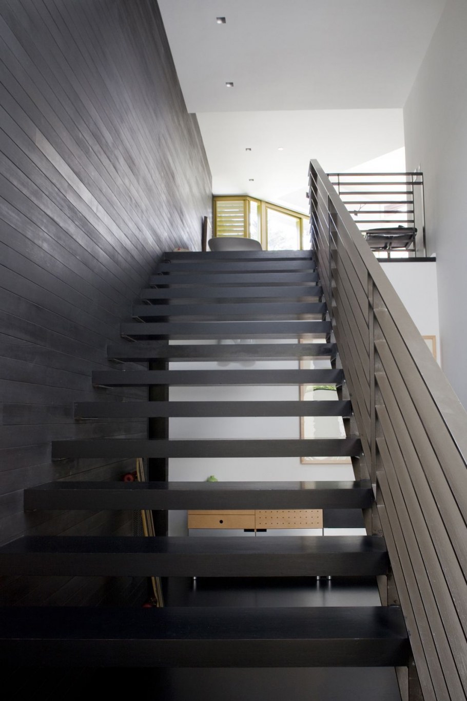 Лестница Прованс в интерьере