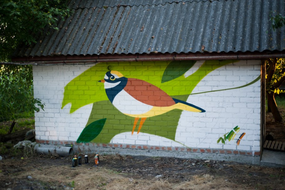 Разрисованный сарай