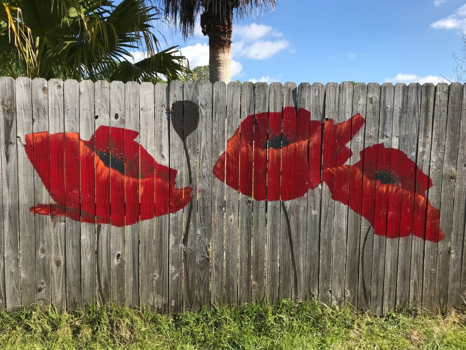 Рисование на заборе