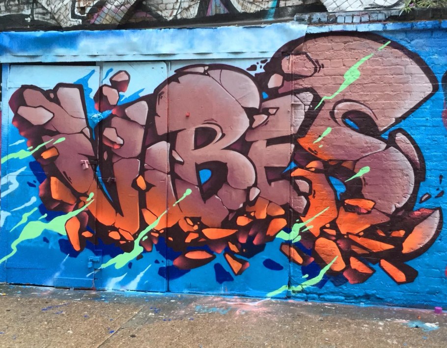 Граффити картина на заборе