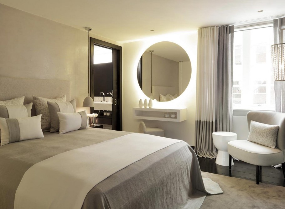 Серо бежевая спальня