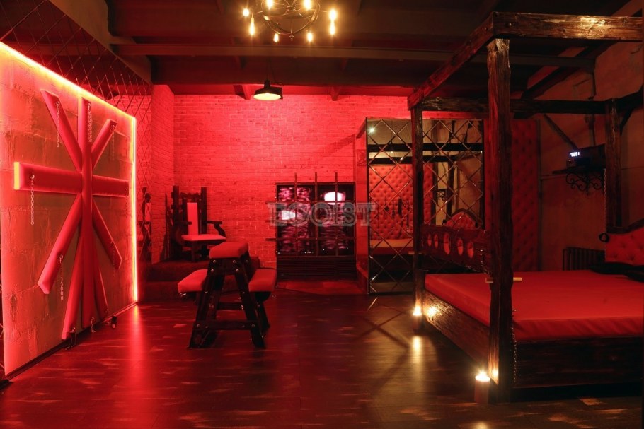 Комната в стиле садо мазо