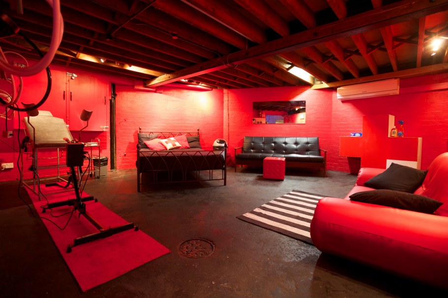 Красная комната