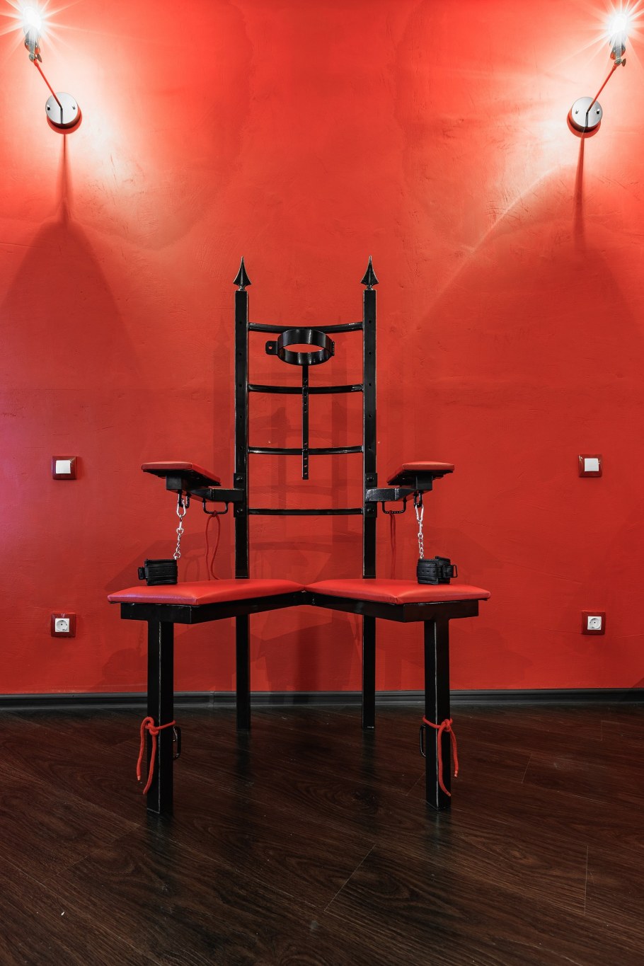 Красная комната