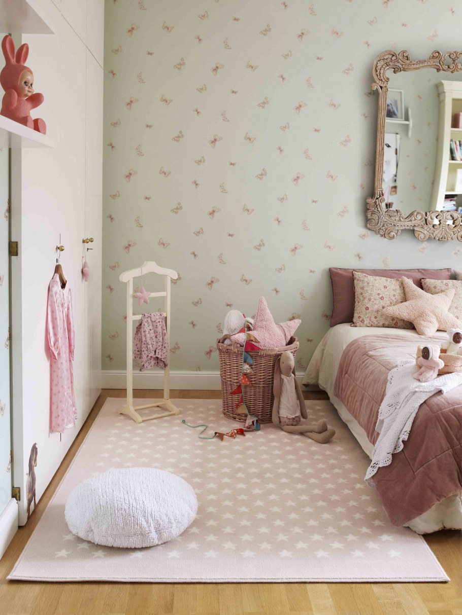 Лорена Каналс