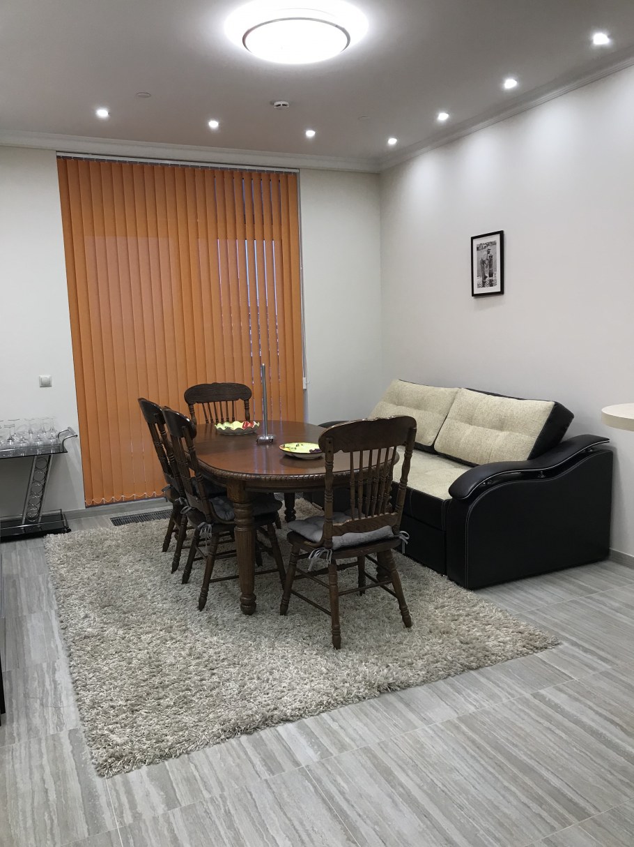 Москва, ул Флотская, д. 1 технический этаж, цоколь 200 м2