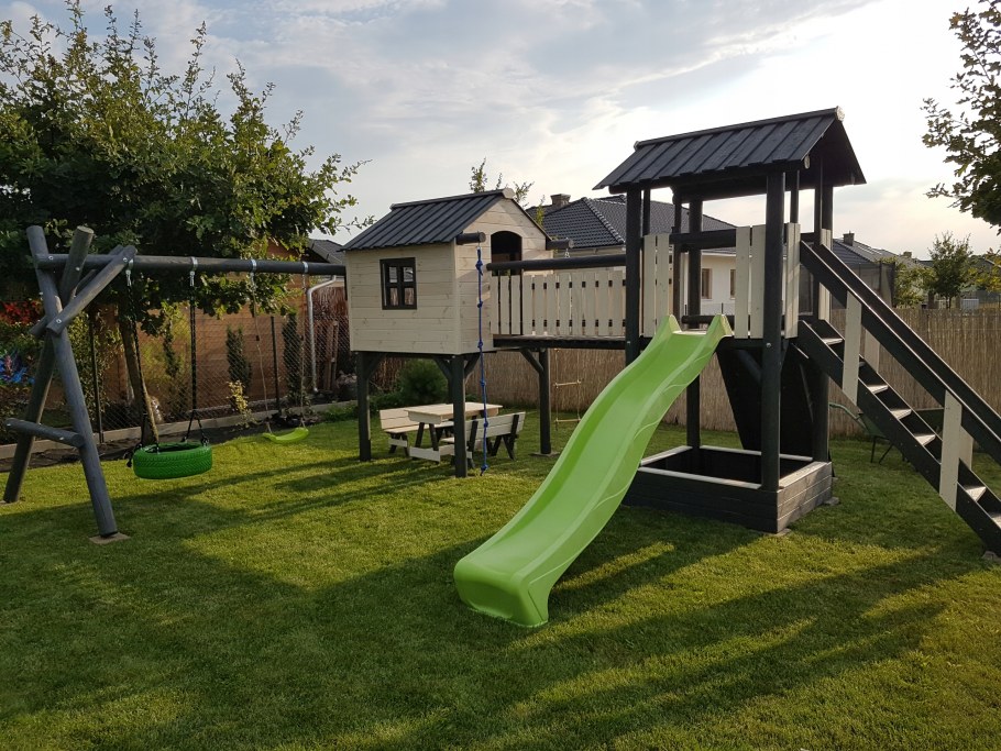 Шикарная детская площадка для дачи