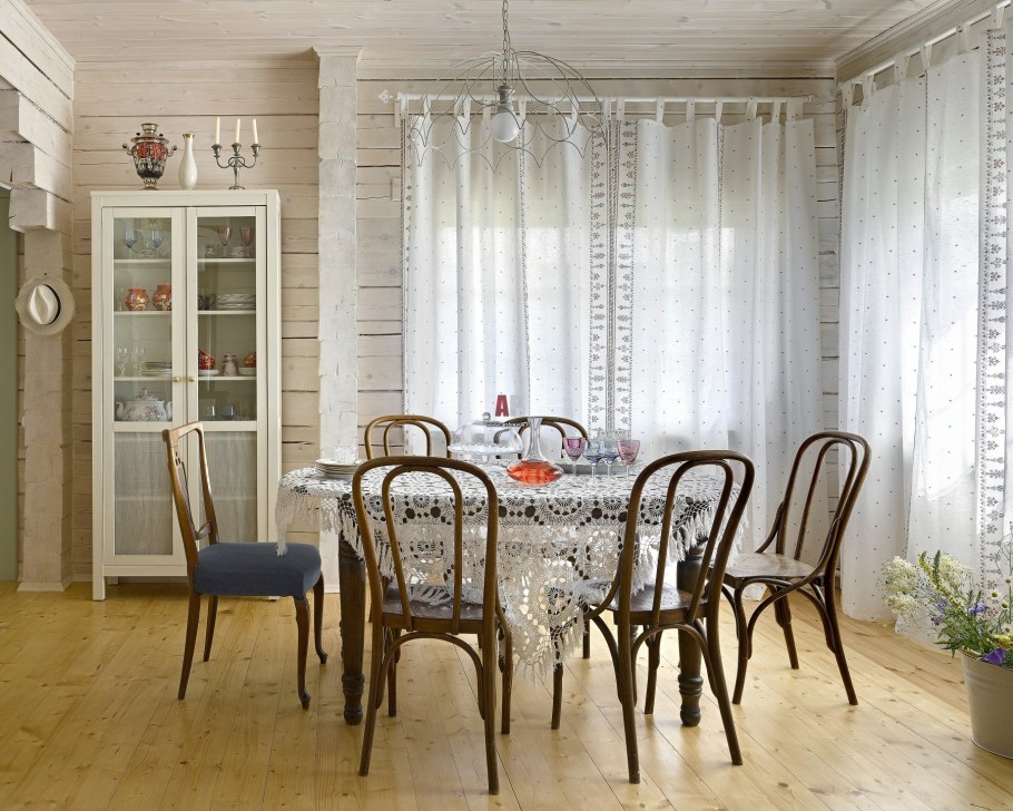 Гостиная в стиле русской усадьбы