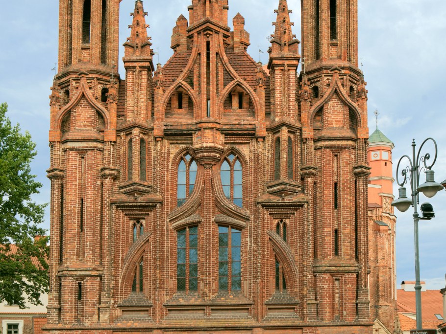 Баптистский храм (неоготика)