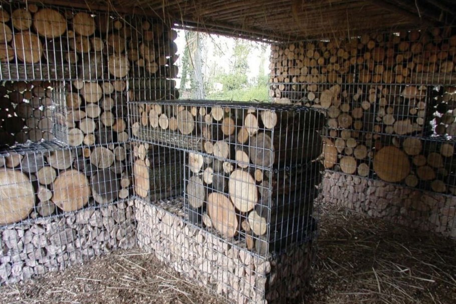 Габион дерево камень