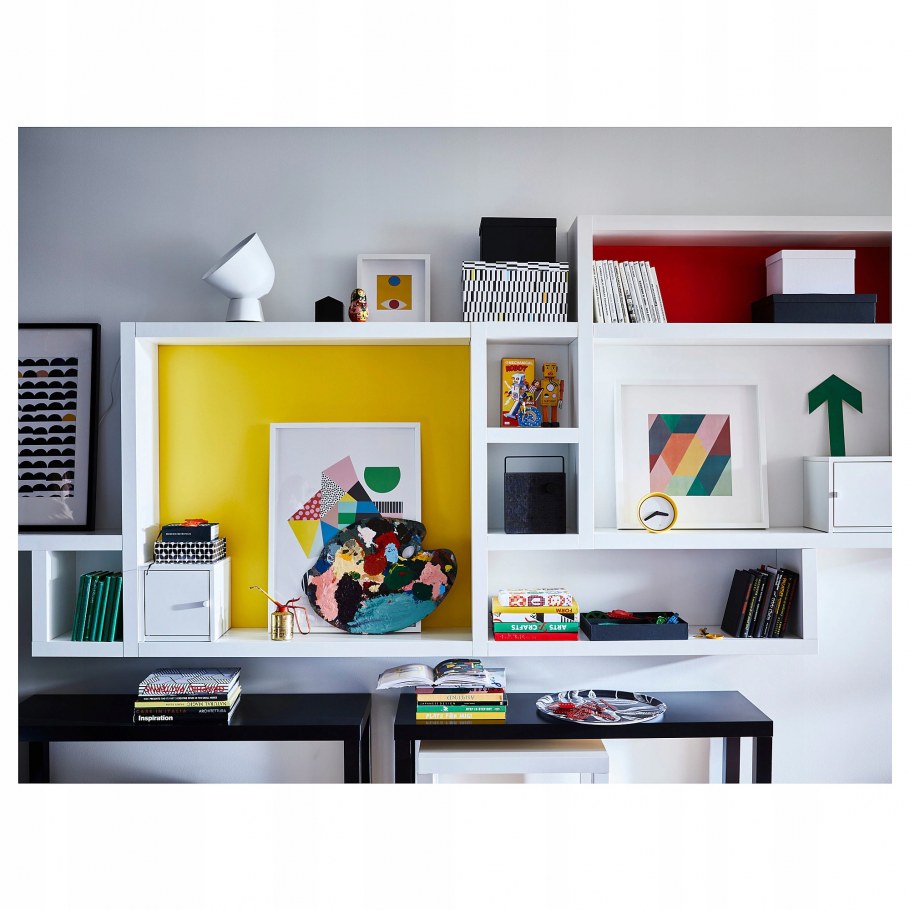 Широкие полки на стену