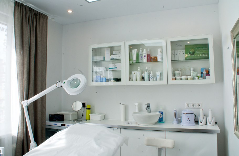 Интерьер кабинета косметологии