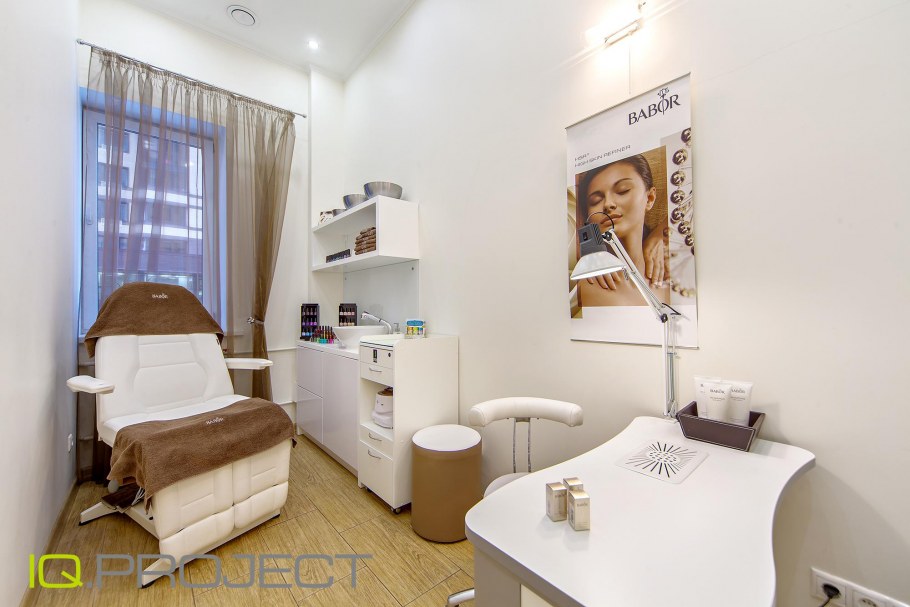 Мебель для кабинета маникюра