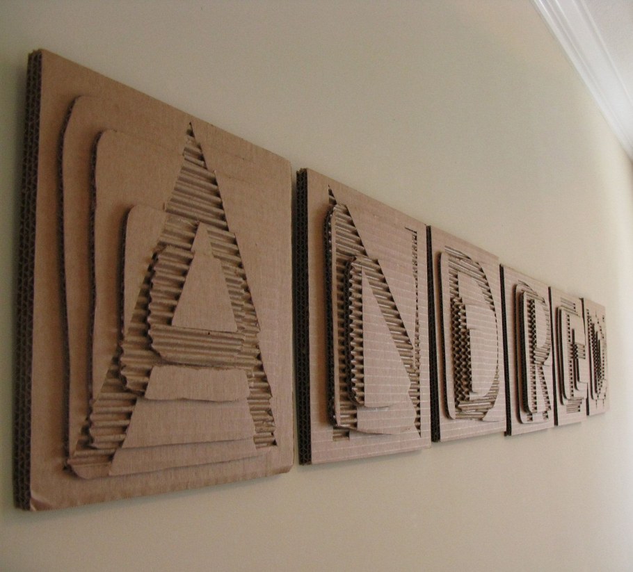 Инсталляция из гофрокартона