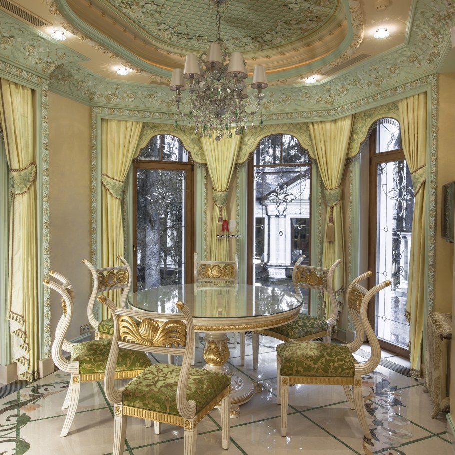 Роскошные гостиные в дворцовом стиле