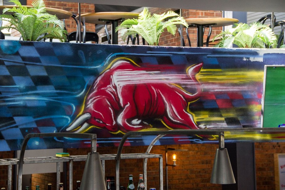 Роспись стен маркером