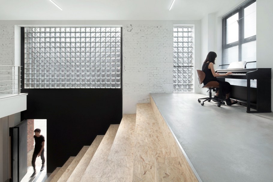 Гардероб из стеклоблоков