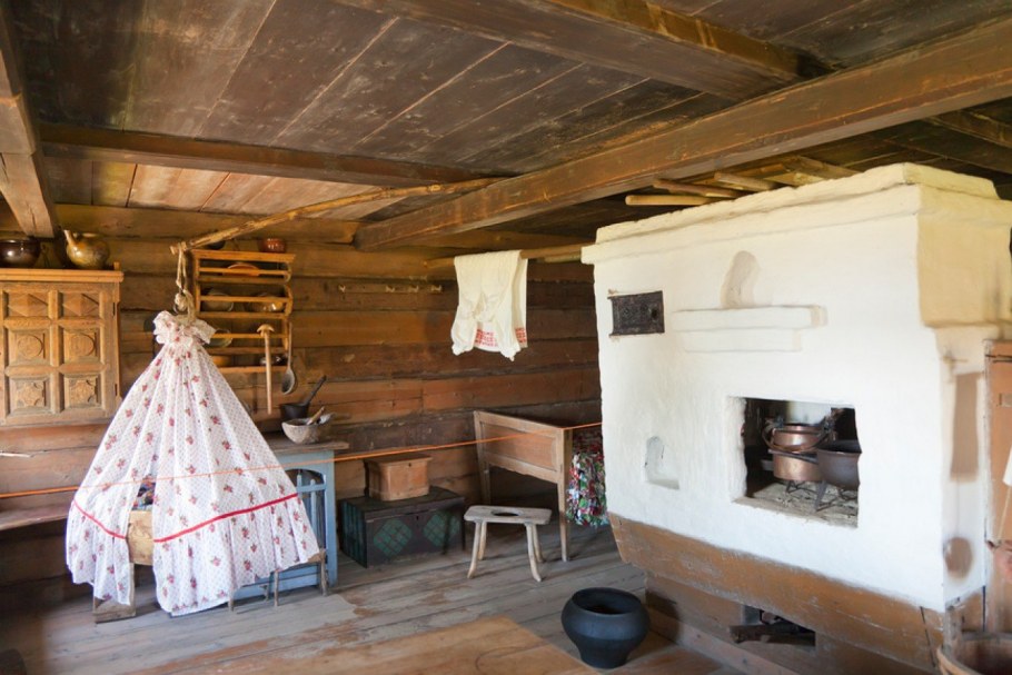 Интерьер крестьянской избы