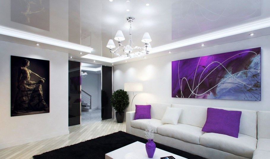 Фиолетовые шторы с люстрой