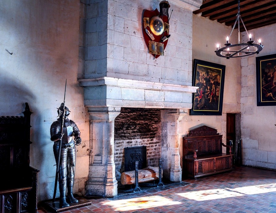 Шильонский замок Рыцарский зал