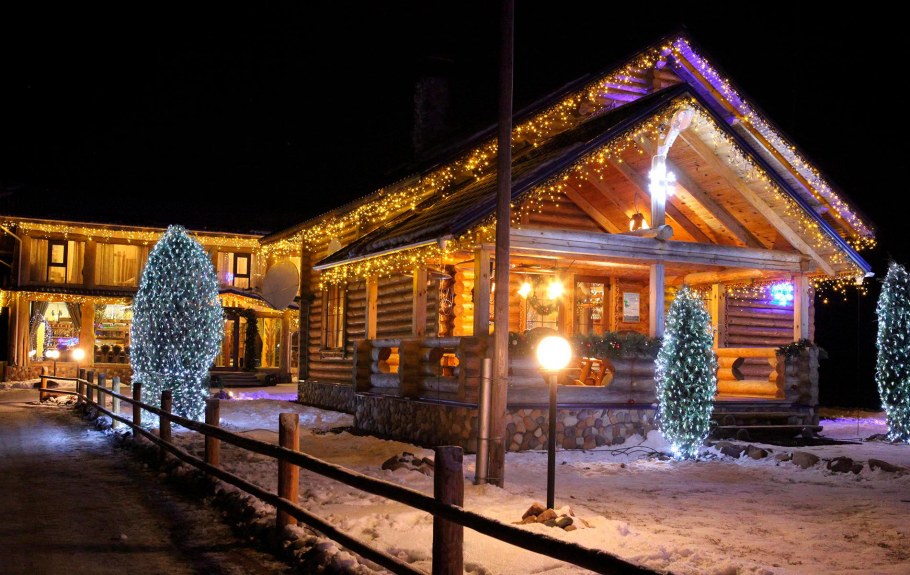 Новогоднее освещение фасадов