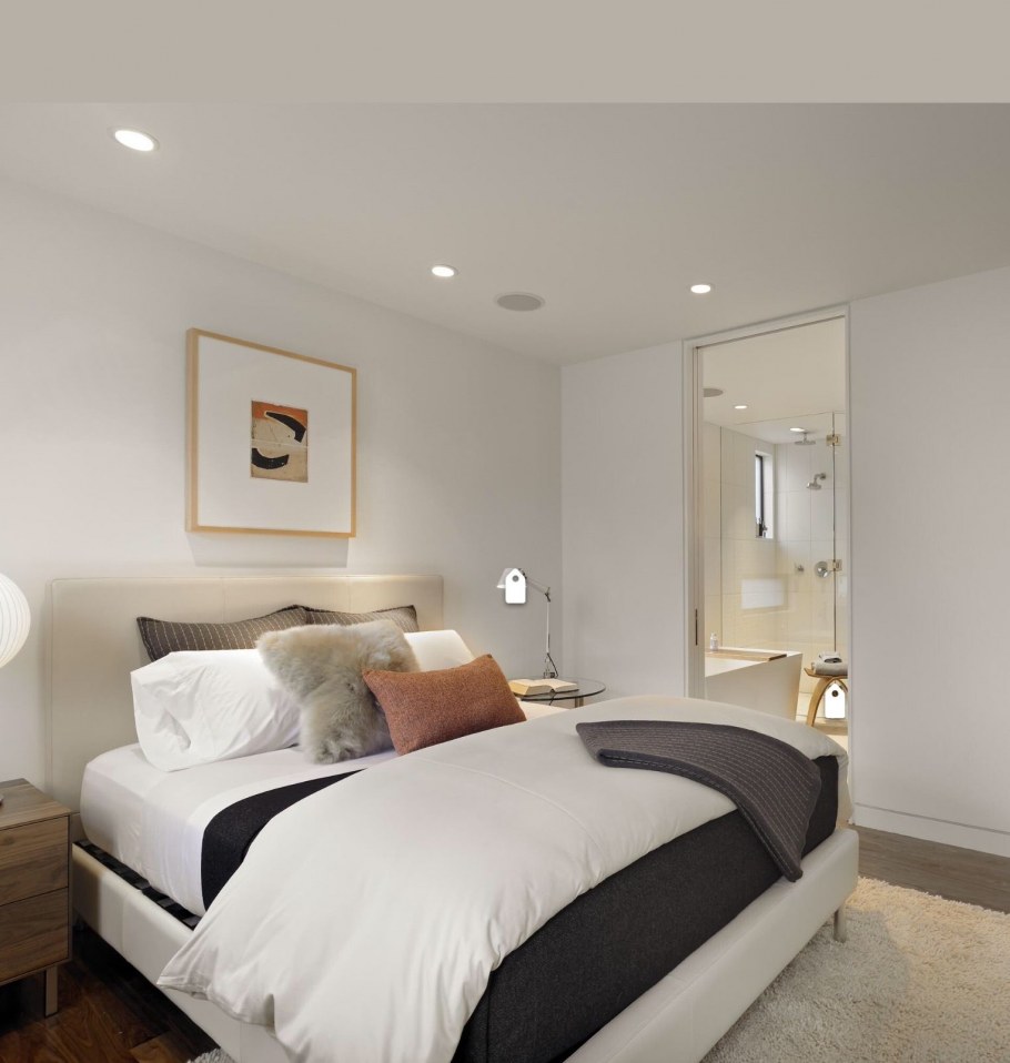 Точечное освещение в спальне