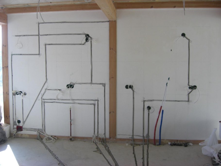 Прокладка электропроводки